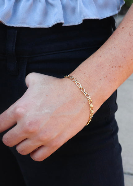 Gold link bracelet