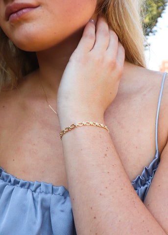 Gold link bracelet