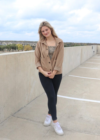 Camel suede jacket with buttons and two front pockets
